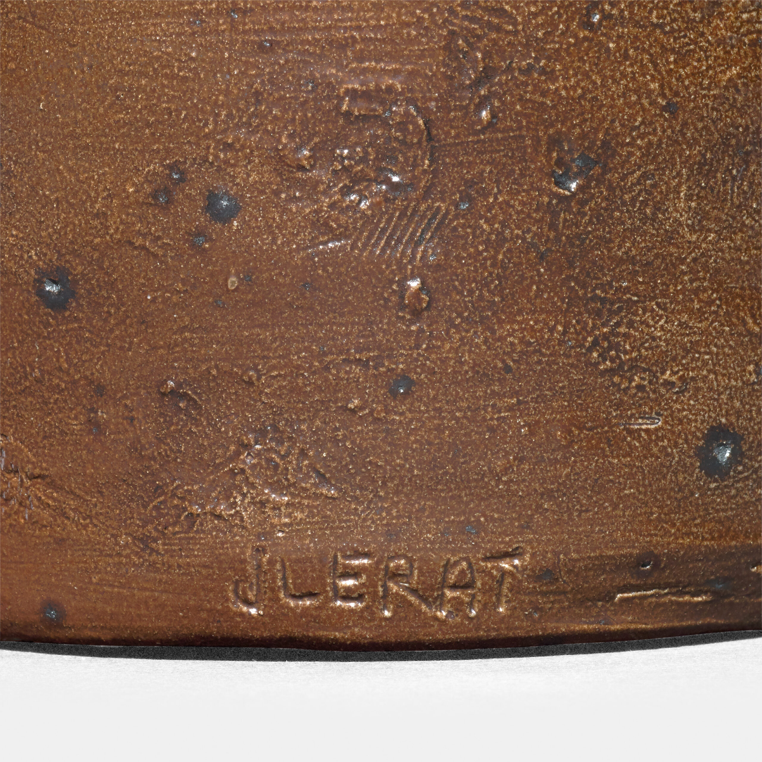 LERAT_SCULPTURE_MATERNITE_PM_BRUN_SIGN