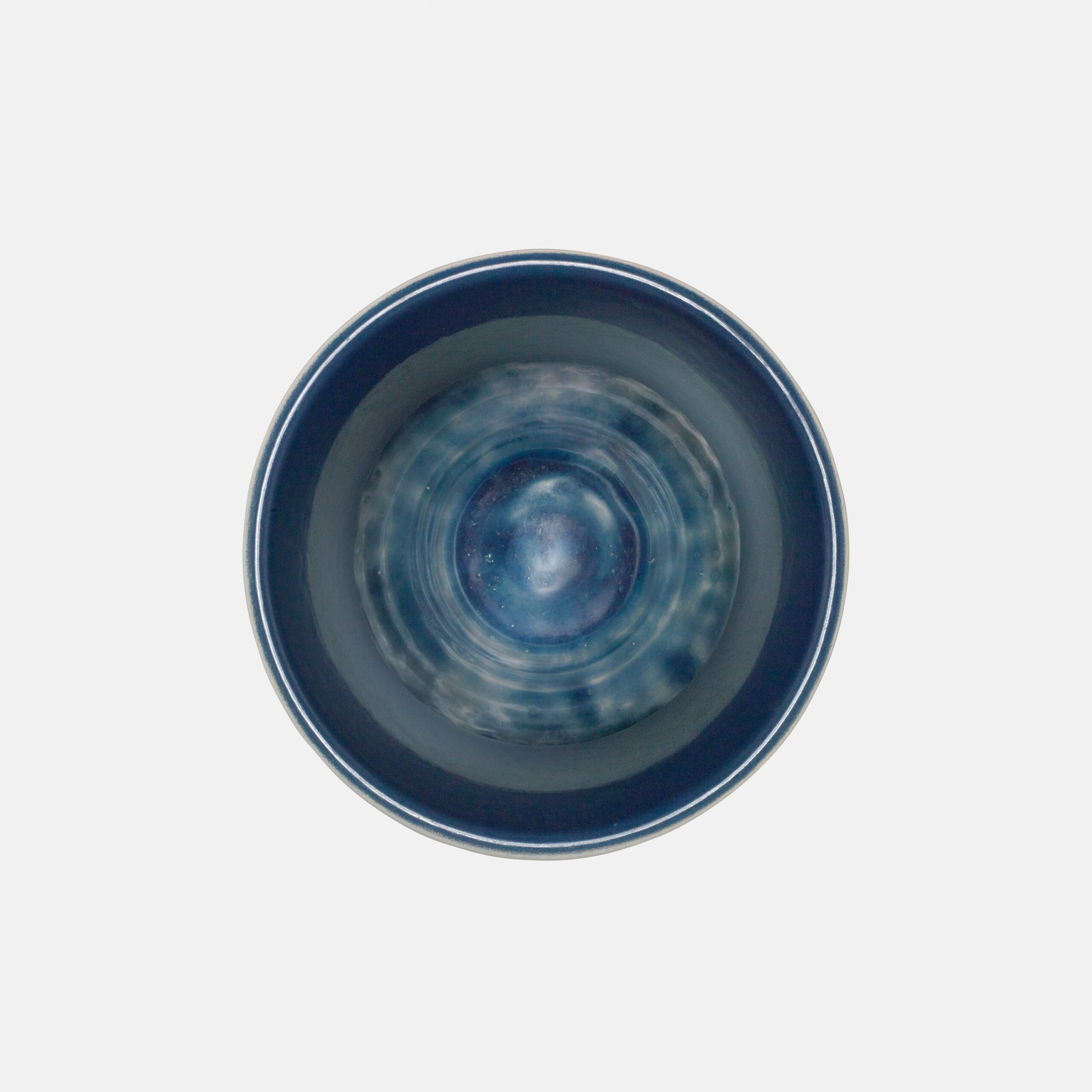 CHAMBOST_VASE_840_BLANC_BLEU_DESSUS