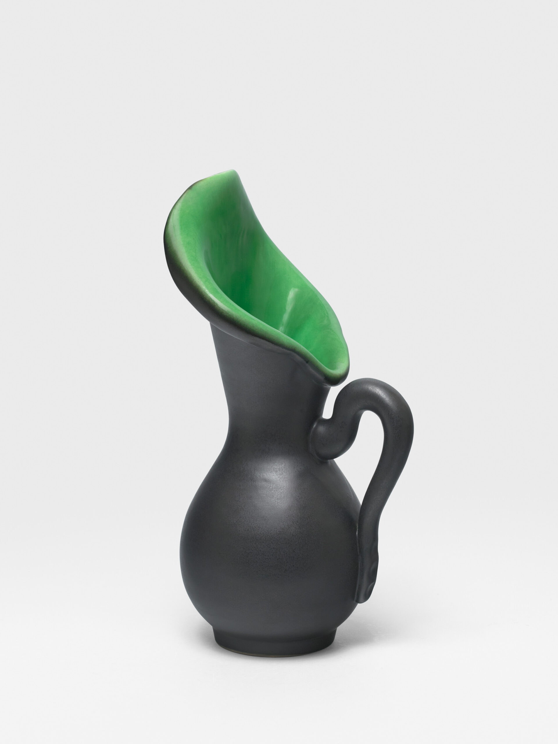 CHAMBOST_VASE_PICHET_ARUM_837_NOIR_VERT_FACEA