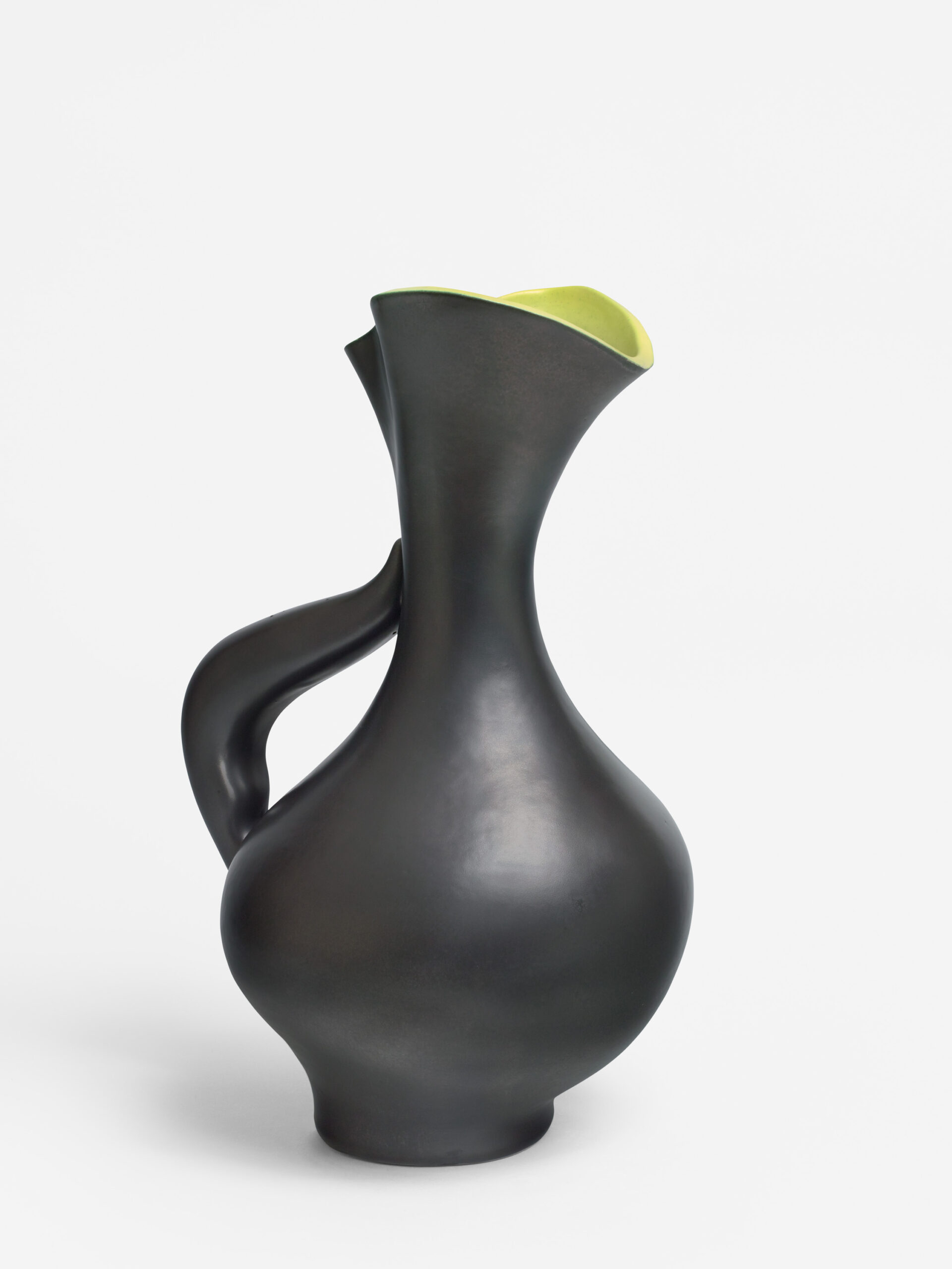 CHAMBOST_VASE_PICHET_ESCARGOT_894_NOIR_JAUNE_FACEB
