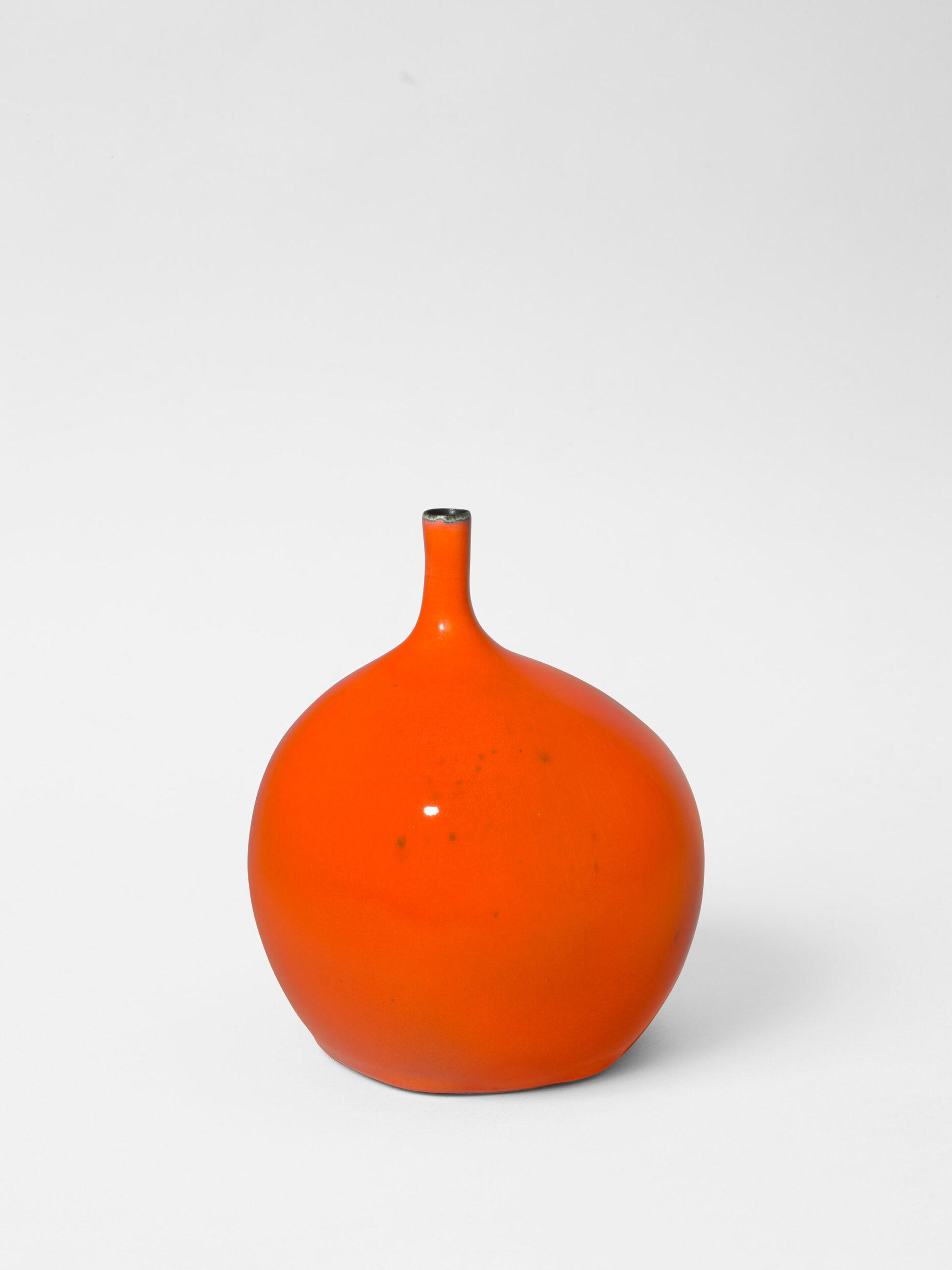 JOUVE_VASE_POMME_GM_ORANGE_FACEB