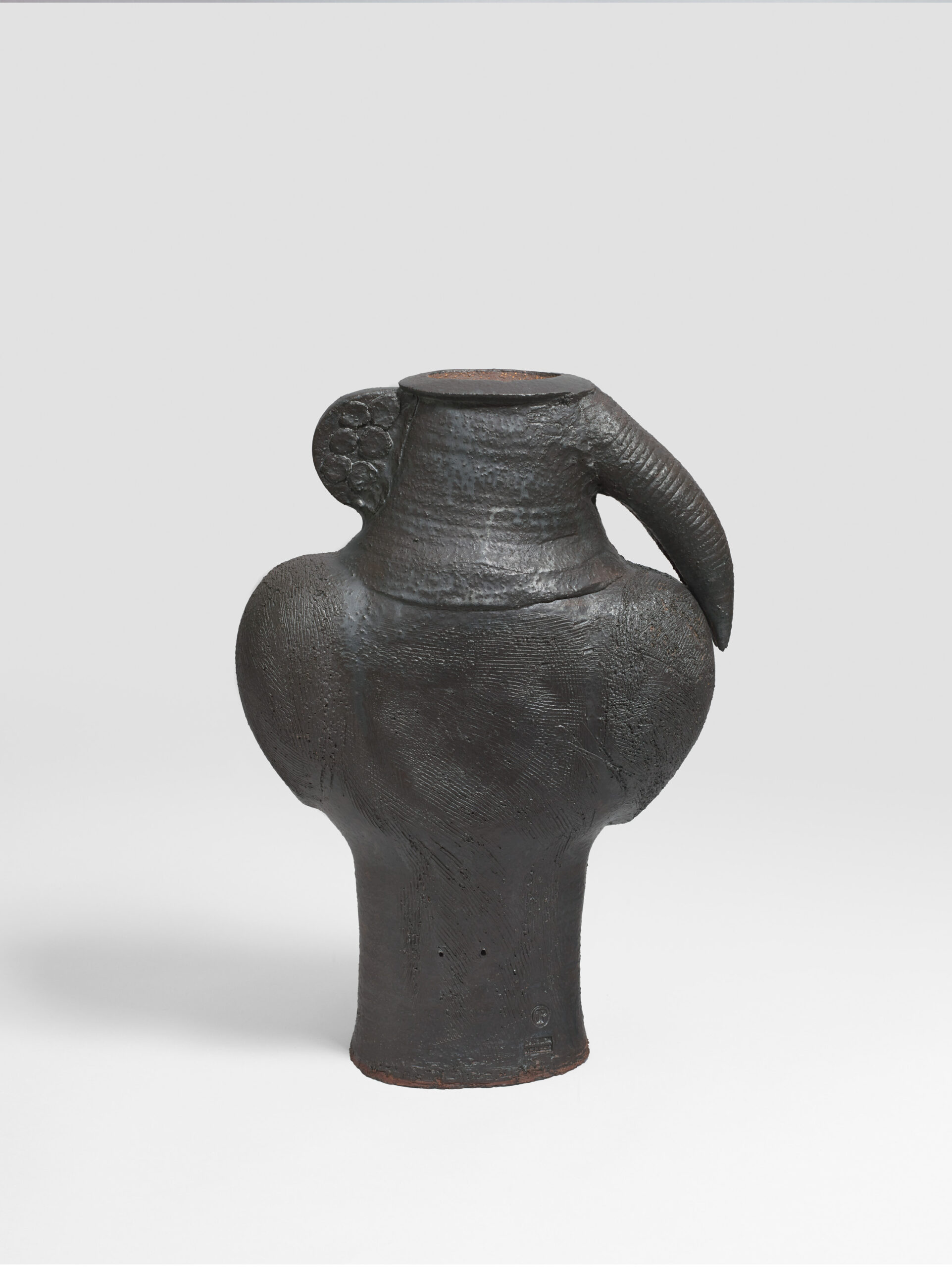 POUCHAIN_VASE_OISEAU_GM_NOIR_MORDORE_FACEB