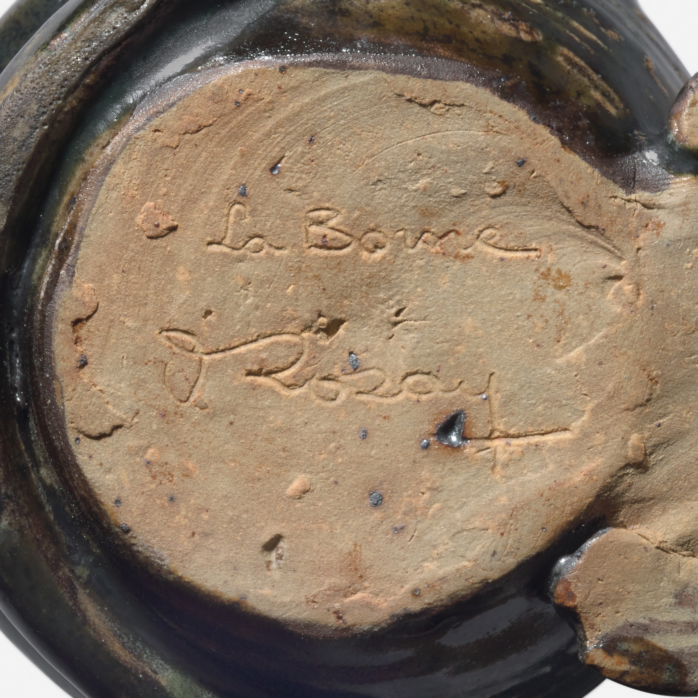 ROZAY_GRENOUILLE_GRES_NOIR_VERT_SIGN