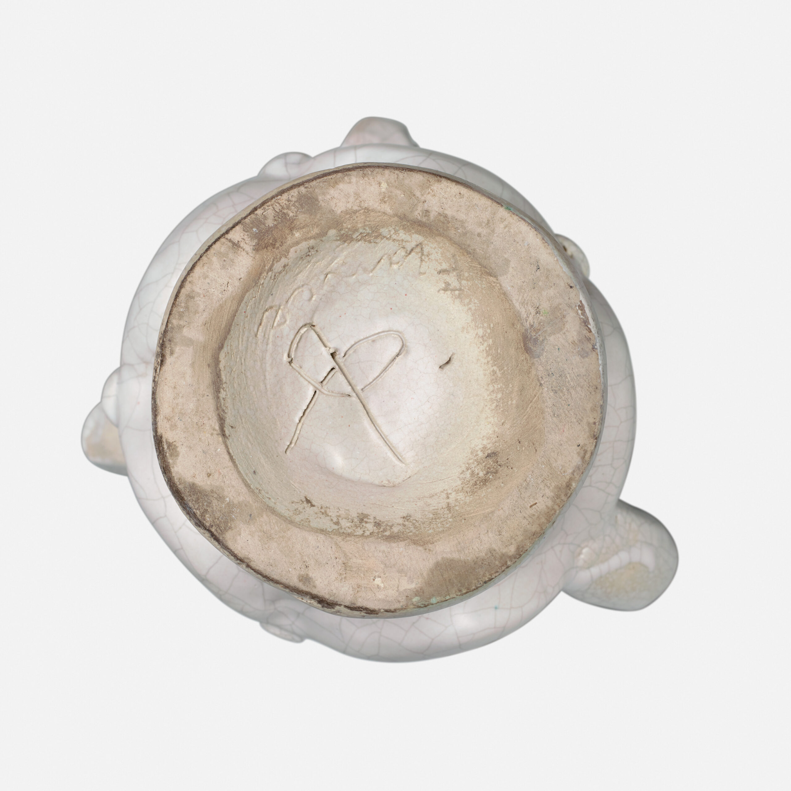 JOUVE_LAMPE_PICHET_FEMME_BLANC_CRAQ_SIGN